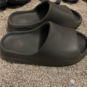 Adidas Yeezy slides - “Onyx”